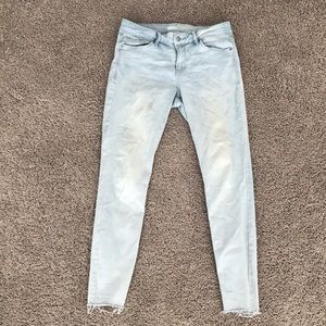 light wash jeans